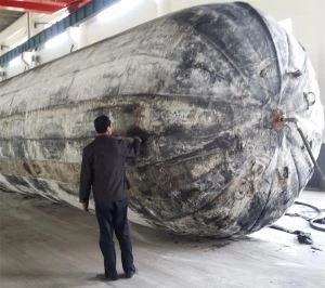 Gumeni zračni jastuk pomorskom spašavanju